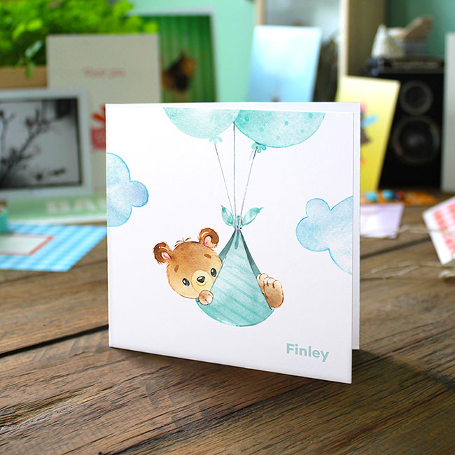 Gevouwen geboortekaartje van Studio Draak