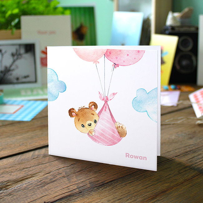 Gevouwen geboortekaartje van Studio Draak